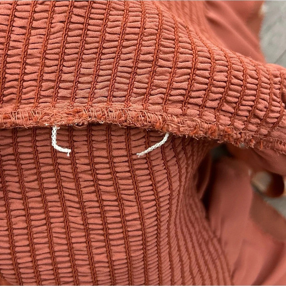 Aritzia Wilfred Ballad Camisole Tank Top Polka dot Crop Smocked  chiffon Orange - Picture 8 of 11